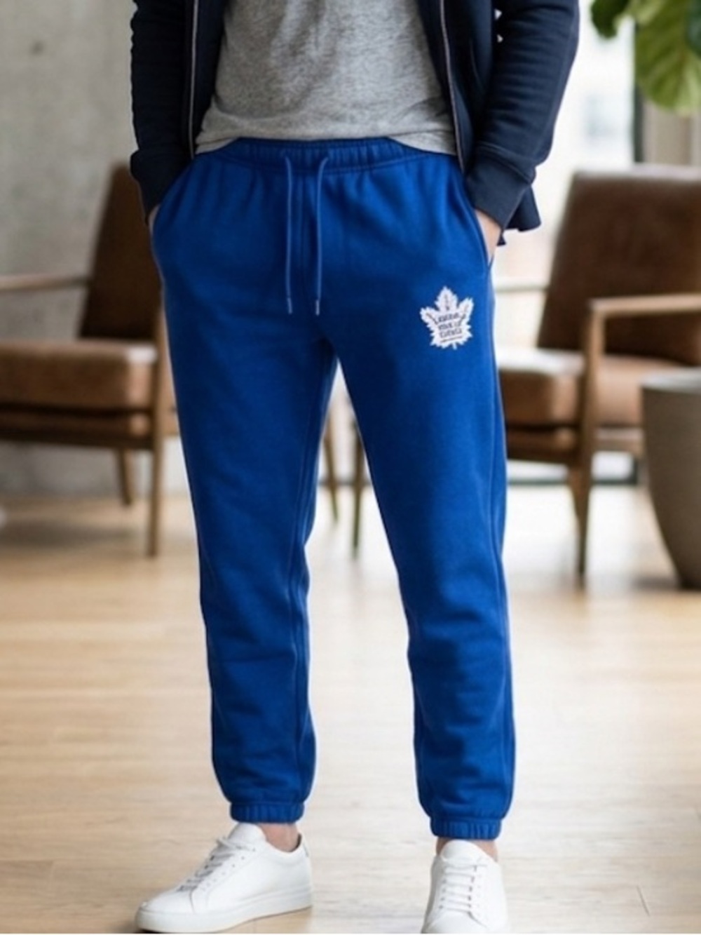 NHL Toronto Maple Leafs Men's Blue Jogger Sweatpants with Drawstring Size M